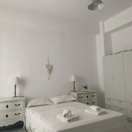 Picture Perfect Traditional Holiday home Naousa (Paros)